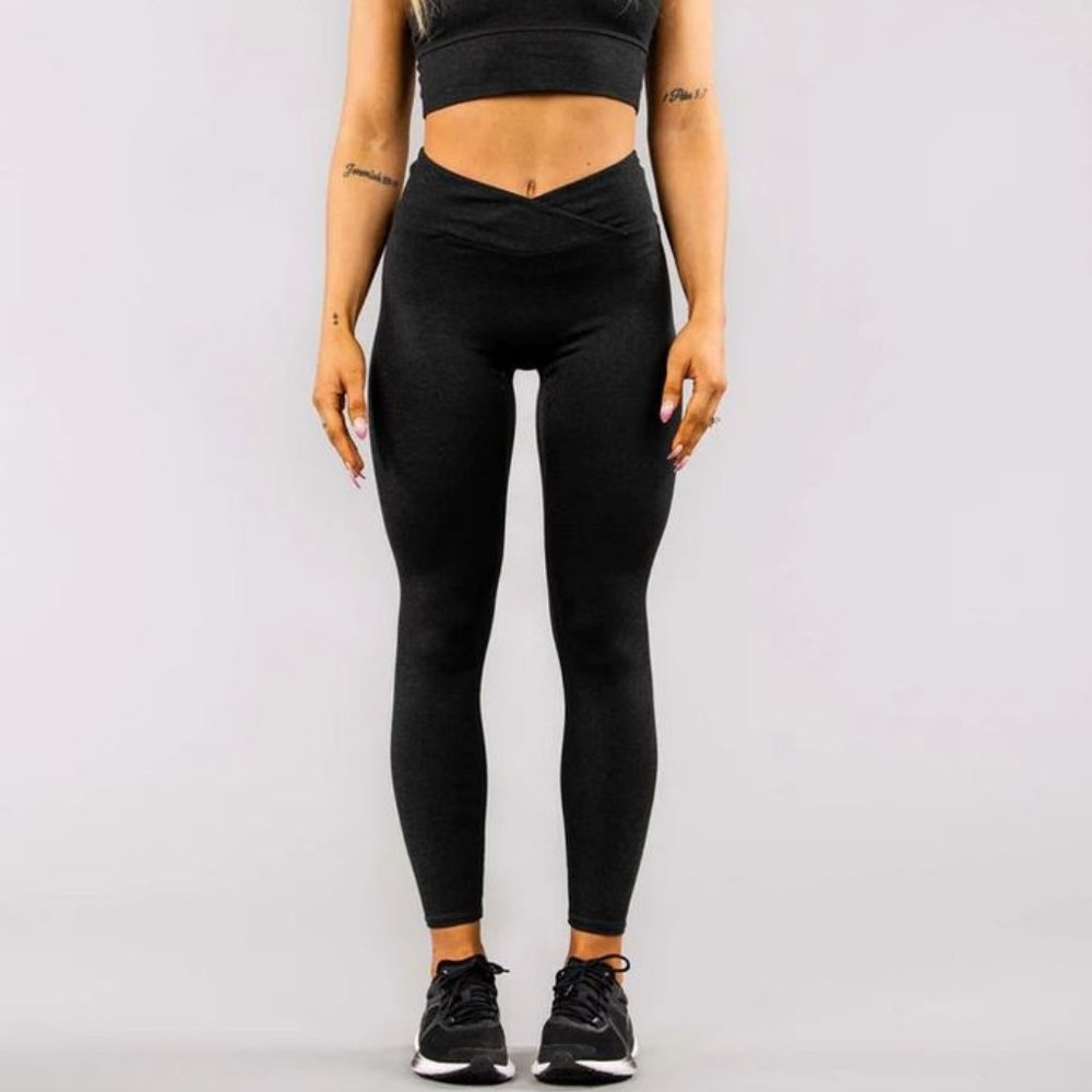 ISLA Movement Liv Legging Small Grey Charcoal Cross Front